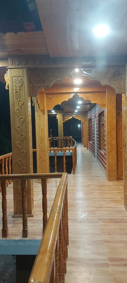 Hotel Royal Hillcrest Harsil Buitenkant foto