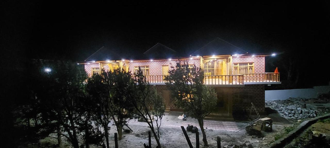 Hotel Royal Hillcrest Harsil Buitenkant foto