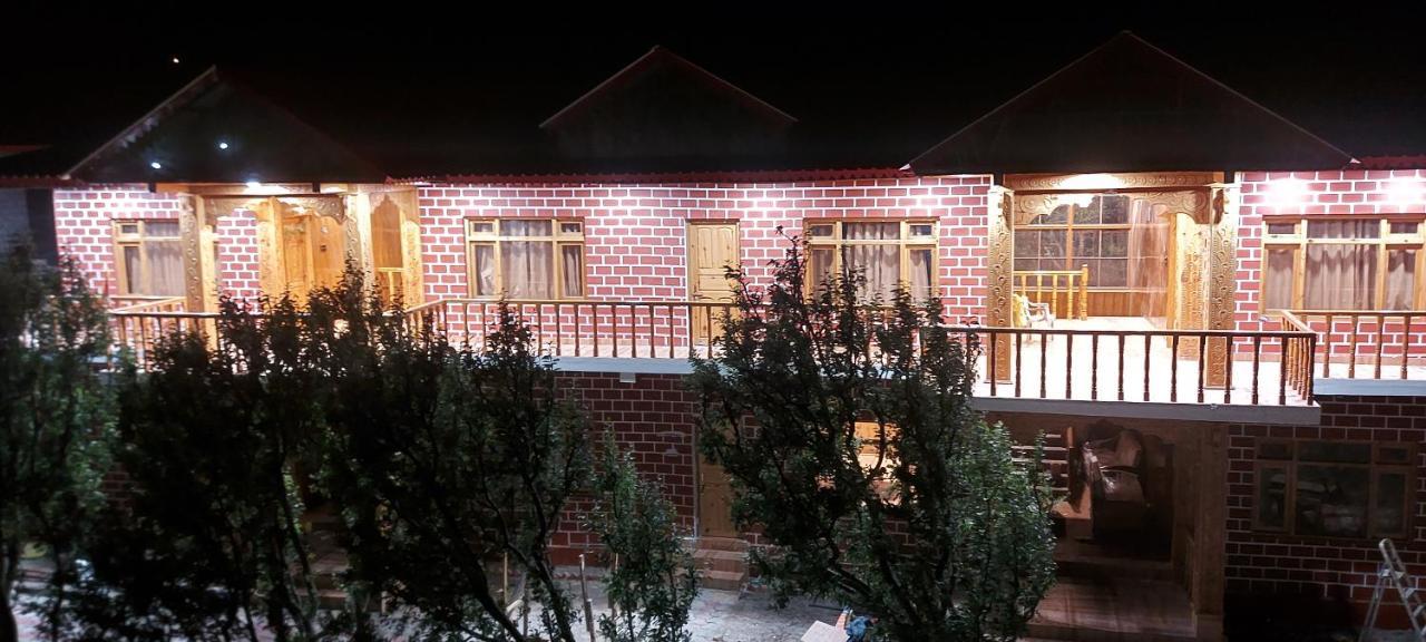 Hotel Royal Hillcrest Harsil Buitenkant foto